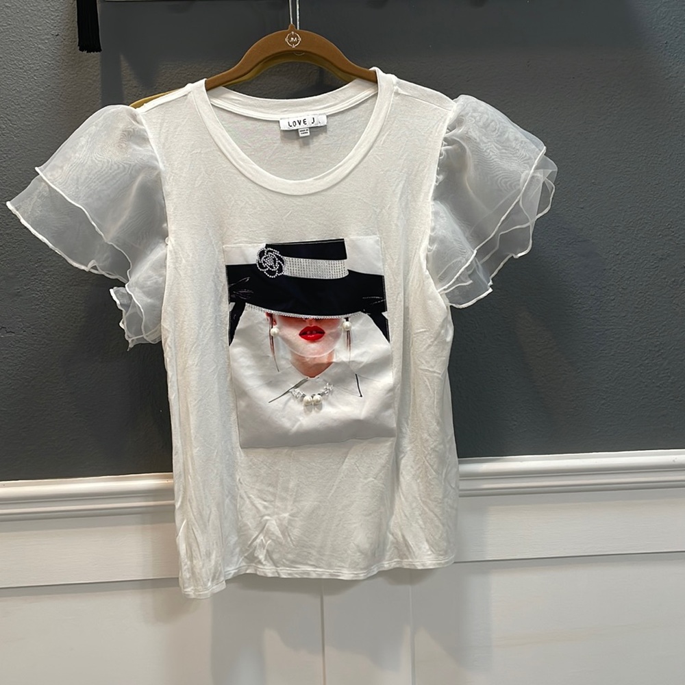 Ladies size large t-shirt with embellishment